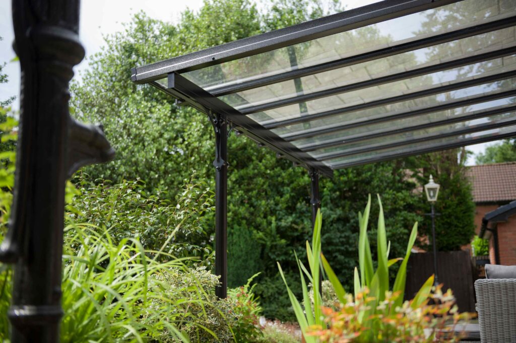 What Is a Veranda? Here's What You Need to Know